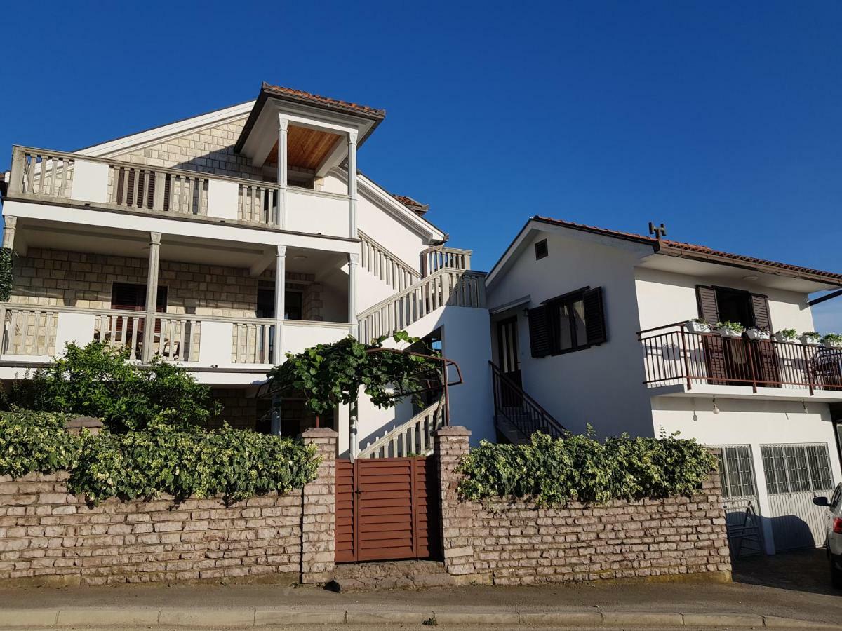 Apartments Milicic Herceg Novi Eksteriør bilde